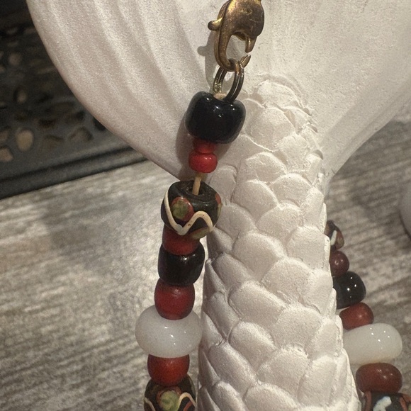 EUC,  Elegant Multicolor Beaded Bracelet - Picture 3 of 9